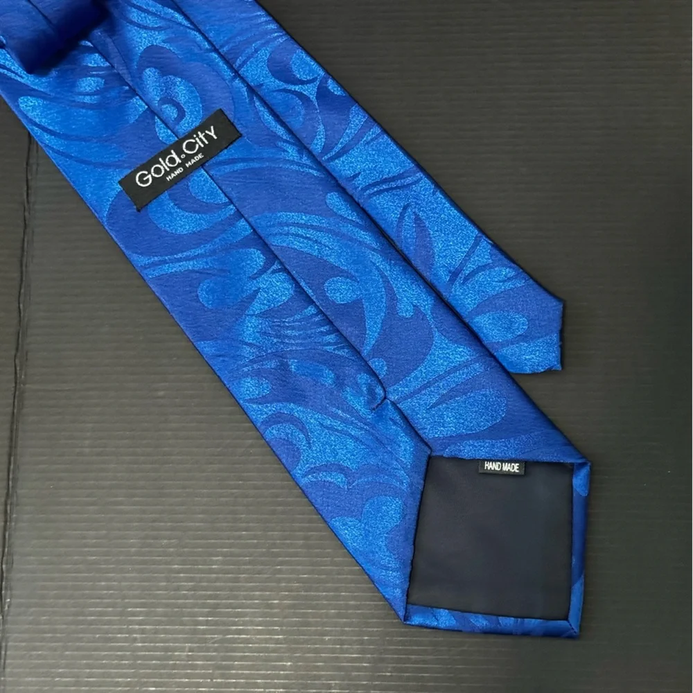 Pre-Loved Gold City Hand Made Novelty Blue Neck Tie with Beer Glass Design